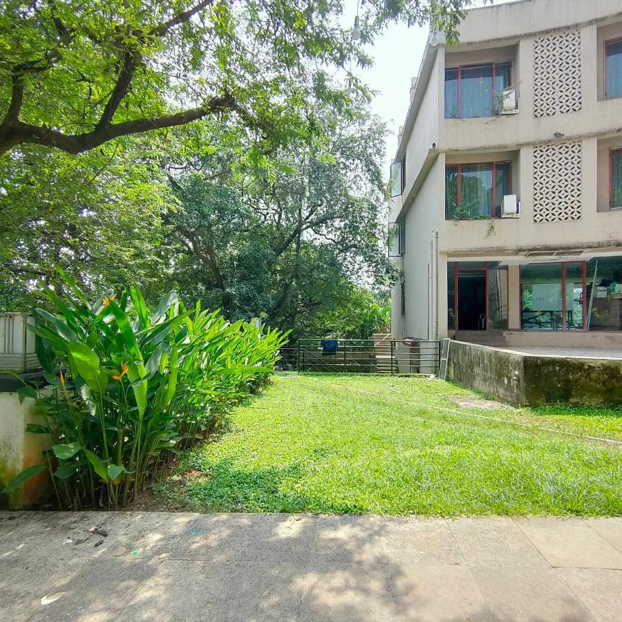 Silverador Resort Thane Bagian luar foto