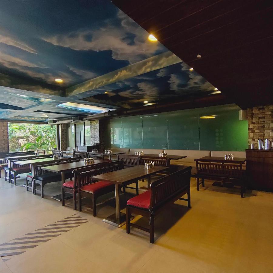 Silverador Resort Thane Bagian luar foto