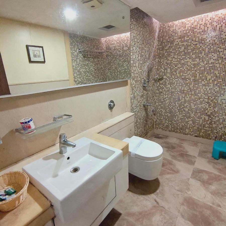 Silverador Resort Thane Bagian luar foto