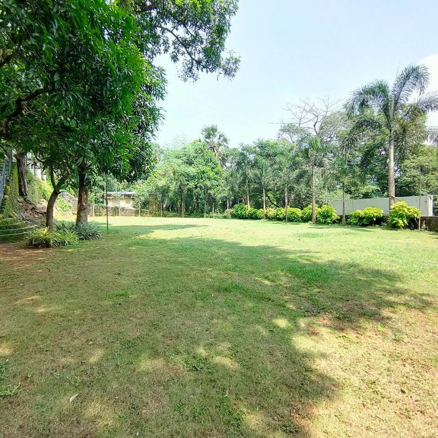 Silverador Resort Thane Bagian luar foto