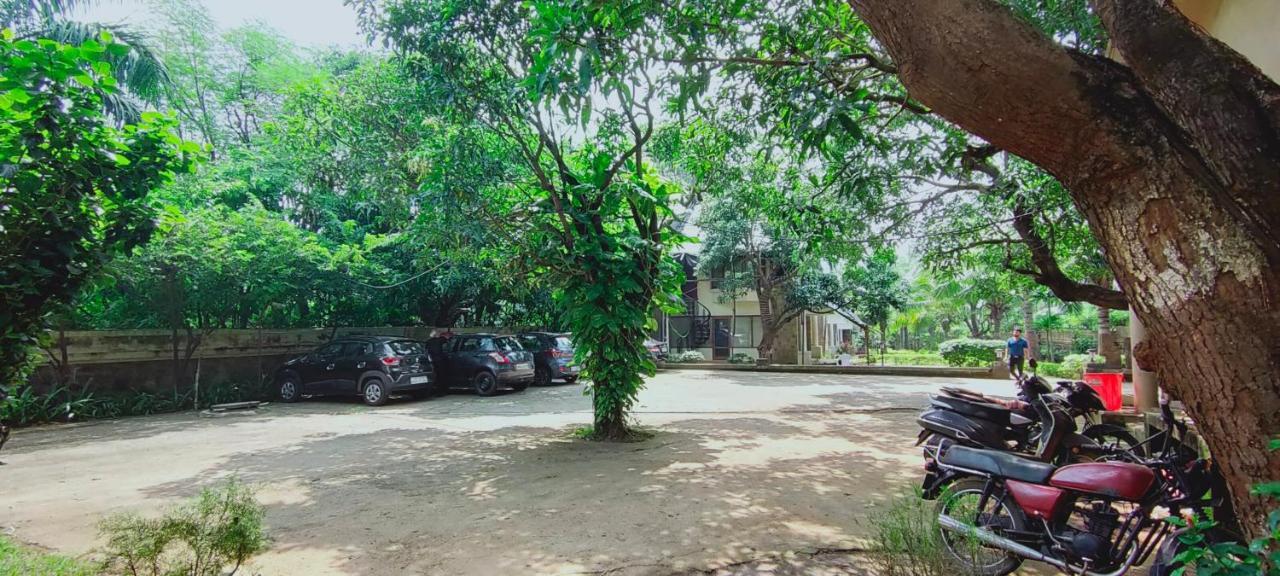 Silverador Resort Thane Bagian luar foto